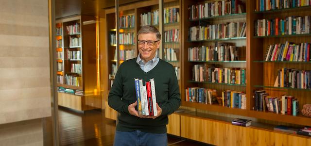Bill Gates chia sẻ ông đọc hơn 50 quyển sách mỗi năm